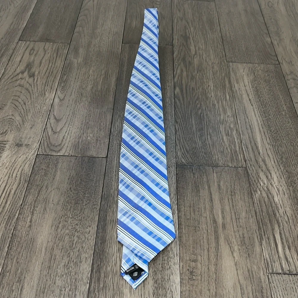 Mens Bachrach Roy/baby blue silk Tie